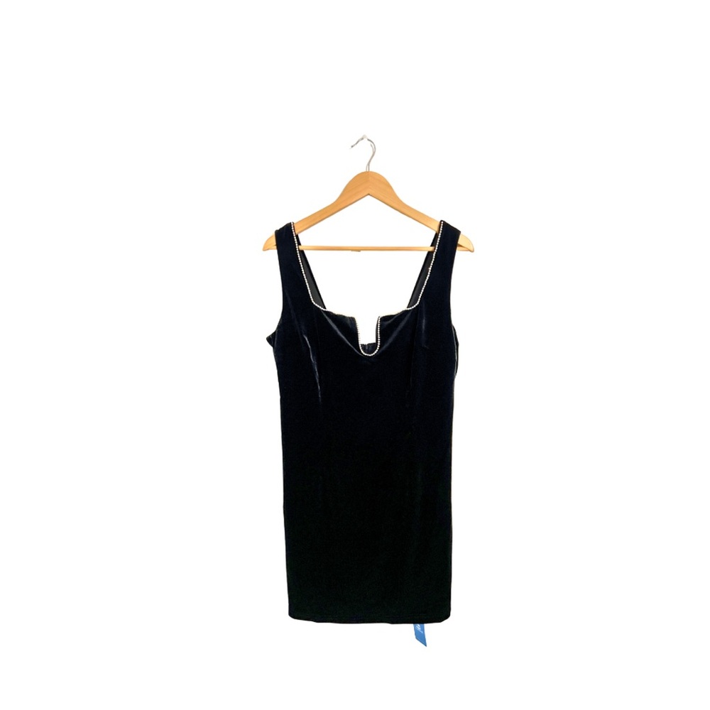 Cupshe Black Velvet Dress with Rhinestone Detail
